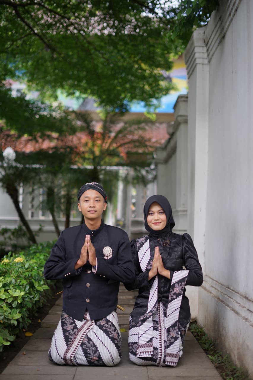 Dais & vina