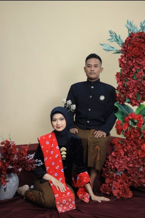 Putri & restu c