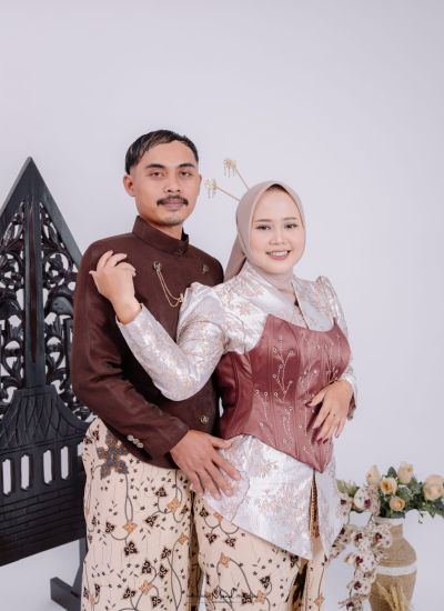 Ratna & gani c